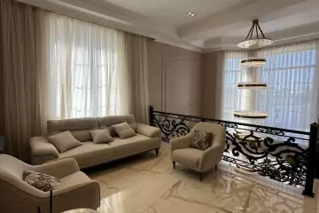 Satılır Bağ Evi şüvəlanda