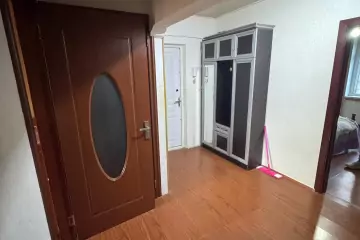 Satılır Köhnə Tikili Bakı Kinoteatrıda