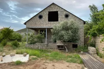 Satılır Həyət Evi Buzovnada