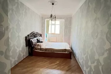 Satılır Köhnə Tikili Biləcəridə