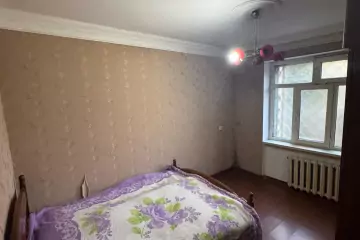 Satılır Köhnə Tikili Bakı Kinoteatrıda