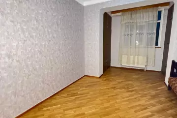 Satılır Köhnə Tikili Biləcəridə