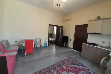 Aylıq Kirayə Həyət Evi Nəsimi Bazarında