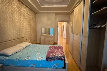 Satılır Yeni Tikili Ağ şəhər Kompleksində