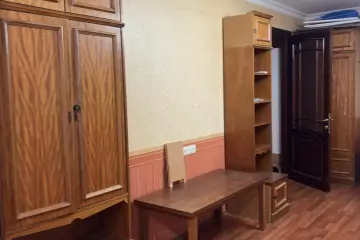 Aylıq Kirayə Köhnə Tikili Elmler Akademiyasıda