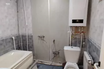Satılır Köhnə Tikili Vağzalda