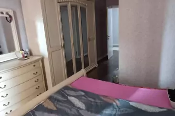 Satılır Yeni Tikili Elmler Akademiyasıda