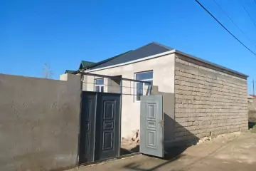 Satılır Həyət Evi Bakıda