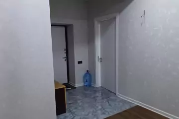 Satılır Yeni Tikili Elmler Akademiyasıda
