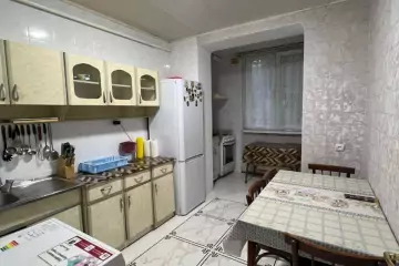 Satılır Köhnə Tikili Biləcəridə