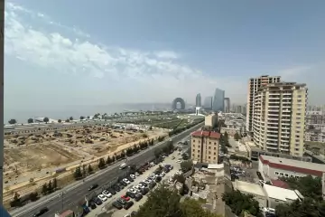 Satılır Yeni Tikili Ağ şəhər Kompleksində