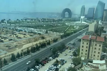 Satılır Yeni Tikili Ağ şəhər Kompleksində