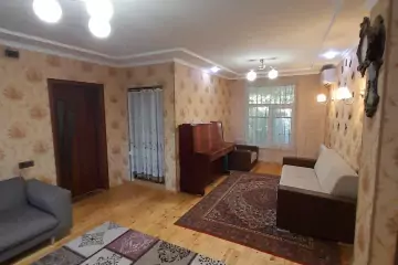 Satılır Həyət Evi Nargilə Kafesində
