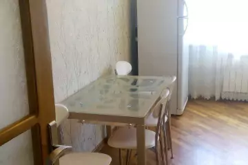 Satılır Köhnə Tikili İzmir Parkı