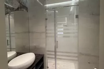Satılır Yeni Tikili 7-ci Mikrorayonda