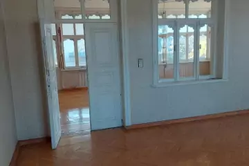 Satılır Həyət Evi Daş Körpüsündə