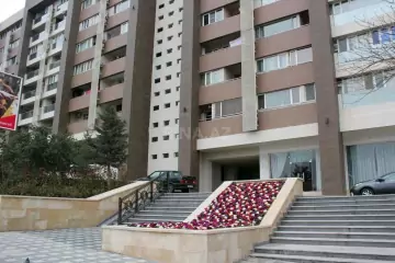 Satılır Köhnə Tikili Yasamalda