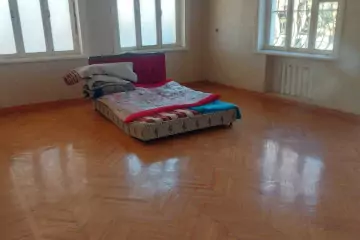 Satılır Həyət Evi Daş Körpüsündə
