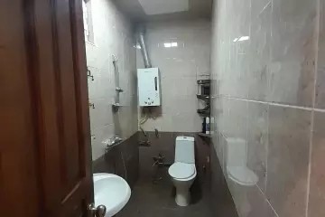 Satılır Həyət Evi Nargilə Kafesində