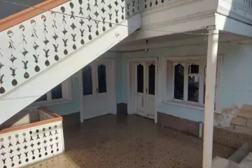 Satılır Həyət Evi Daş Körpüsündə