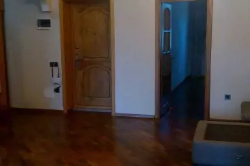 Satılır Köhnə Tikili İzmir Parkı