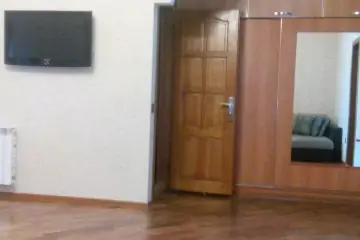 Satılır Köhnə Tikili İzmir Parkı