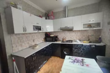 Satılır Həyət Evi Balaxanıda