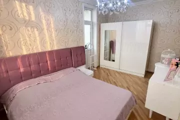 Satılır Yeni Tikili 8-ci Mikrorayonda