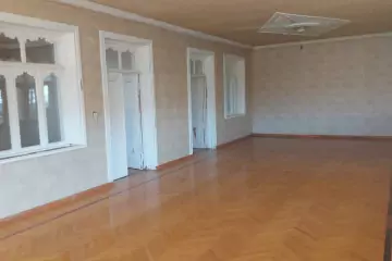 Satılır Həyət Evi Daş Körpüsündə