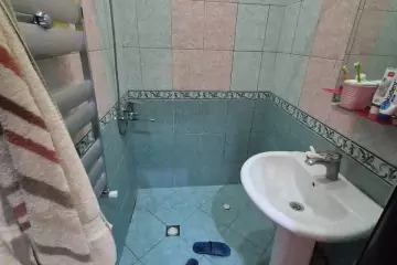 Satılır Yeni Tikili Yasamalda