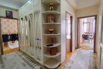 Satılır Yeni Tikili Masazırda