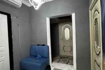 Satılır Köhnə Tikili Bakıxanovda