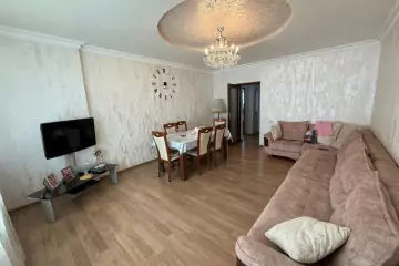 Satılır Köhnə Tikili Biləcəridə