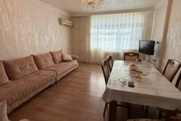 Satılır Köhnə Tikili Biləcəridə