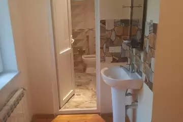 Aylıq Kirayə Həyət Evi Buzovnada