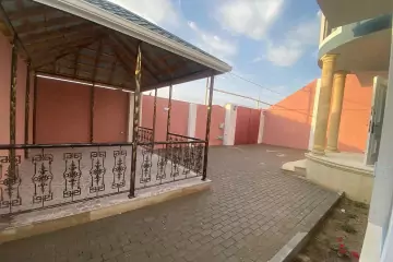 Satılır Həyət Evi Buzovnada