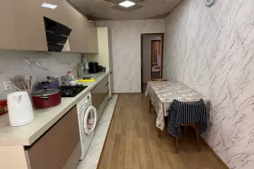 Satılır Köhnə Tikili Biləcəridə