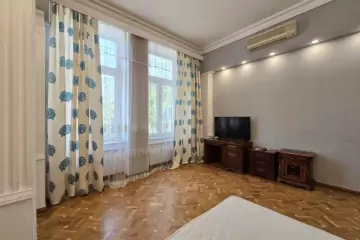 Aylıq Kirayə Ofis İçərişəhərdə