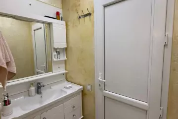 Satılır Köhnə Tikili Biləcəridə