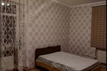Aylıq Kirayə Köhnə Tikili Xalqlar Dostluğuda