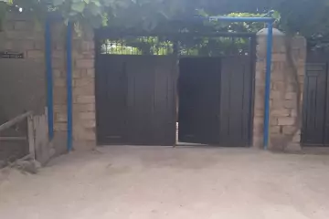 Aylıq Kirayə Həyət Evi Buzovnada