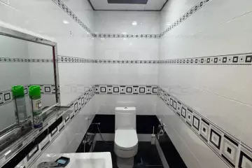 Satılır Yeni Tikili Yeni Yasamalda