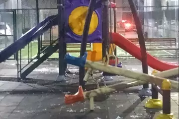 Aylıq Kirayə Köhnə Tikili Xalqlar Dostluğuda