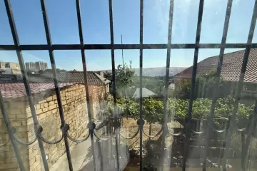 Satılır Köhnə Tikili Biləcəridə