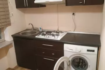 Aylıq Kirayə Köhnə Tikili Xalqlar Dostluğuda