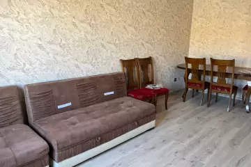 Aylıq Kirayə Yeni Tikili Xalqlar Dostluğuda 