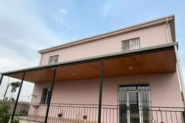 Satılır Həyət Evi Kürdəxanıda