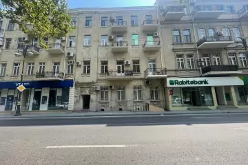 Satılır Köhnə Tikili 28 May Metrosu ətrafında