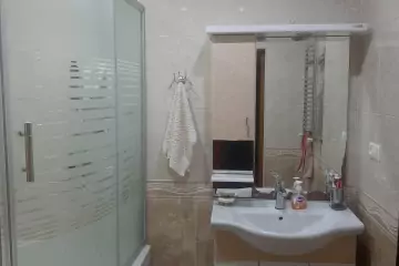 Satılır Yeni Tikili 8-ci Kilometrdə