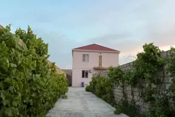 Satılır Həyət Evi Kürdəxanıda